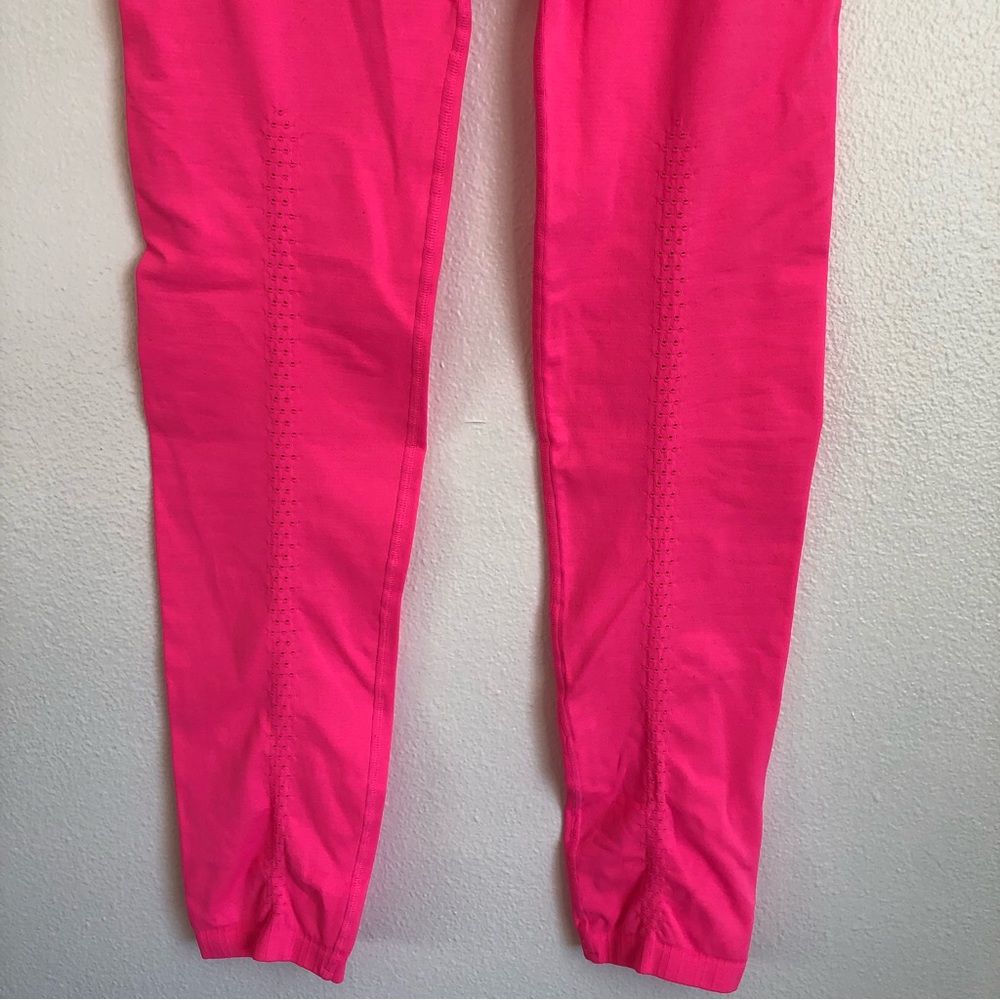NWT Free People Movement Good Karma Tropical Pink Workout Leggings Size M / L - Picture 7 of 9